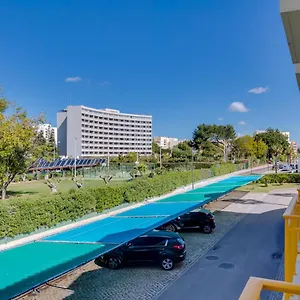 al-apartamento-atlntida-mar.hotelaalgarve.com/